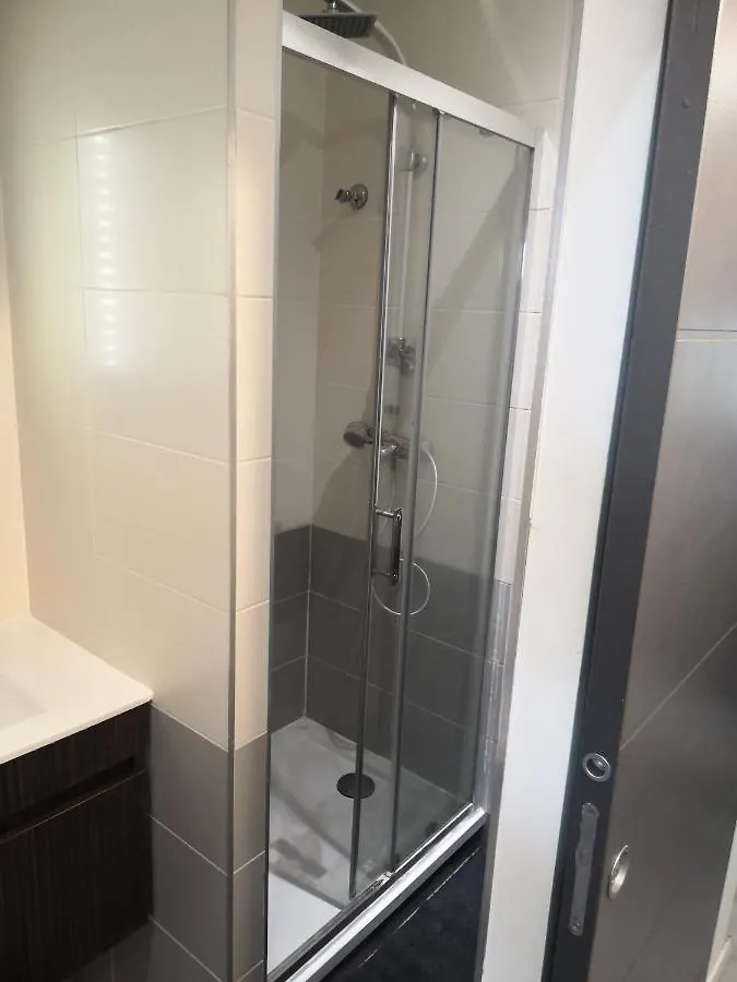 Appartement Grand T2 45M2 Vue Degage à Aix-les-Bains